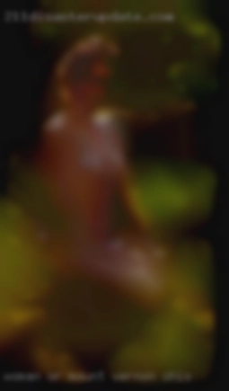 Woman or couple in Mount Vernon, Ohio who like to be watched.